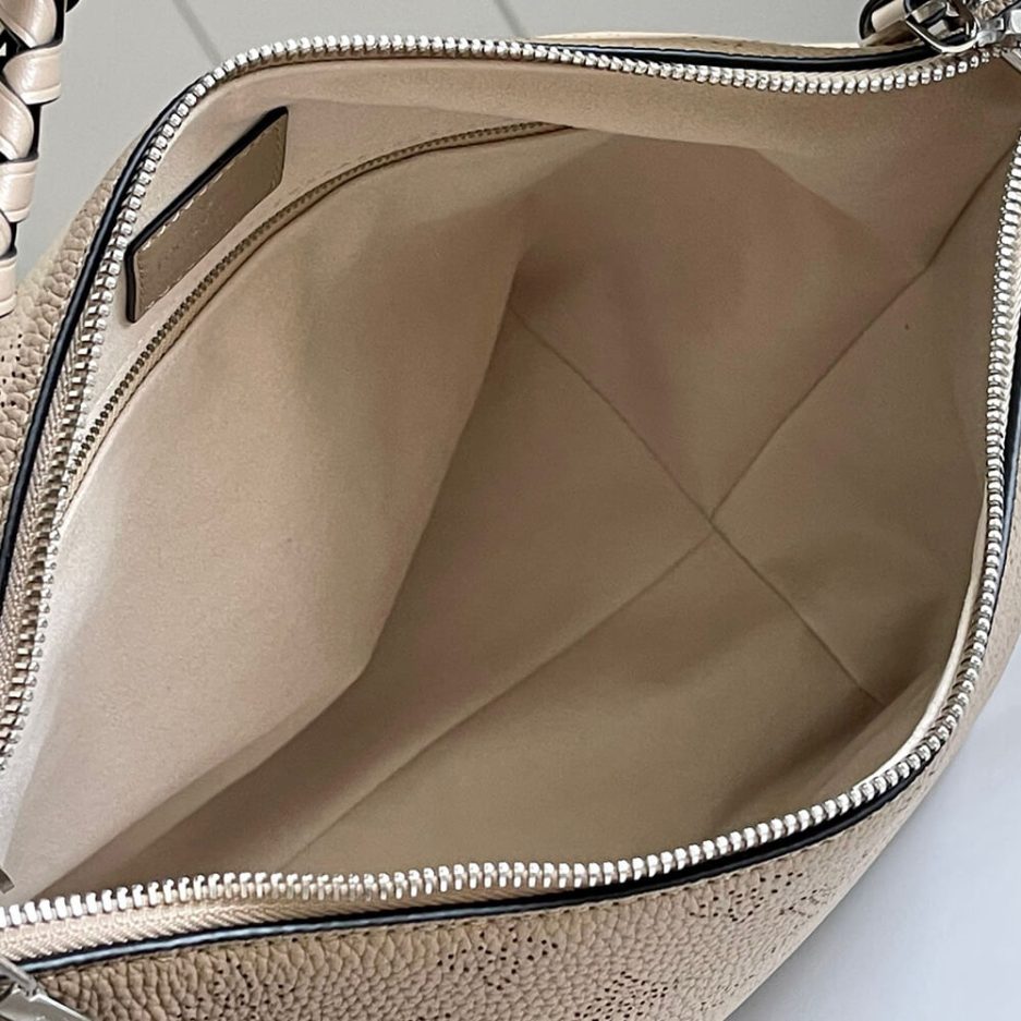 LV Beaubourg Hobo MM