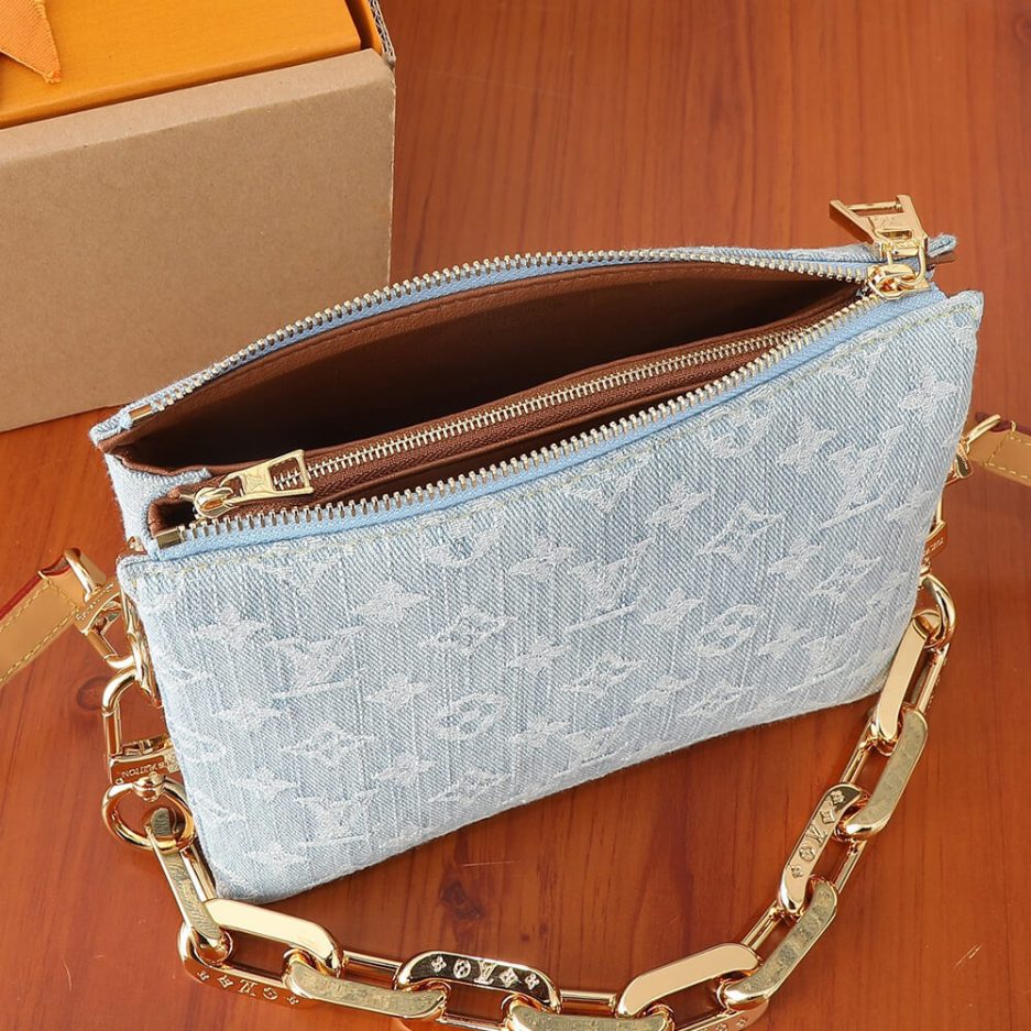 LV Coussin BB
