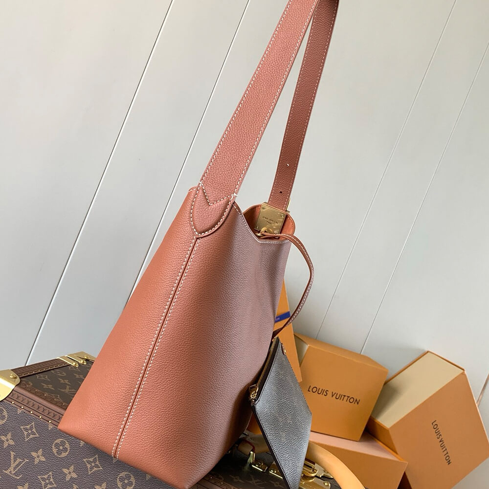 LV Low Key Hobo PM