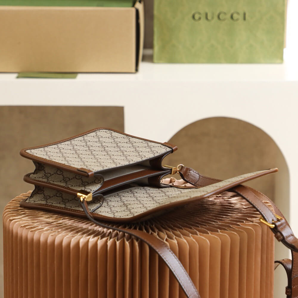 GG Mini crossbody bag with Interlocking G